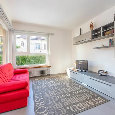Apartment - Happy *