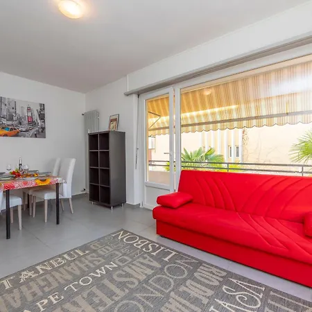 - Happy Apartment Lugano